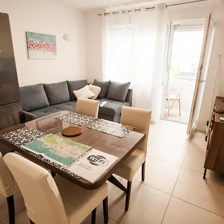 Little Violet - Balcony & Free Parking * Zadar
